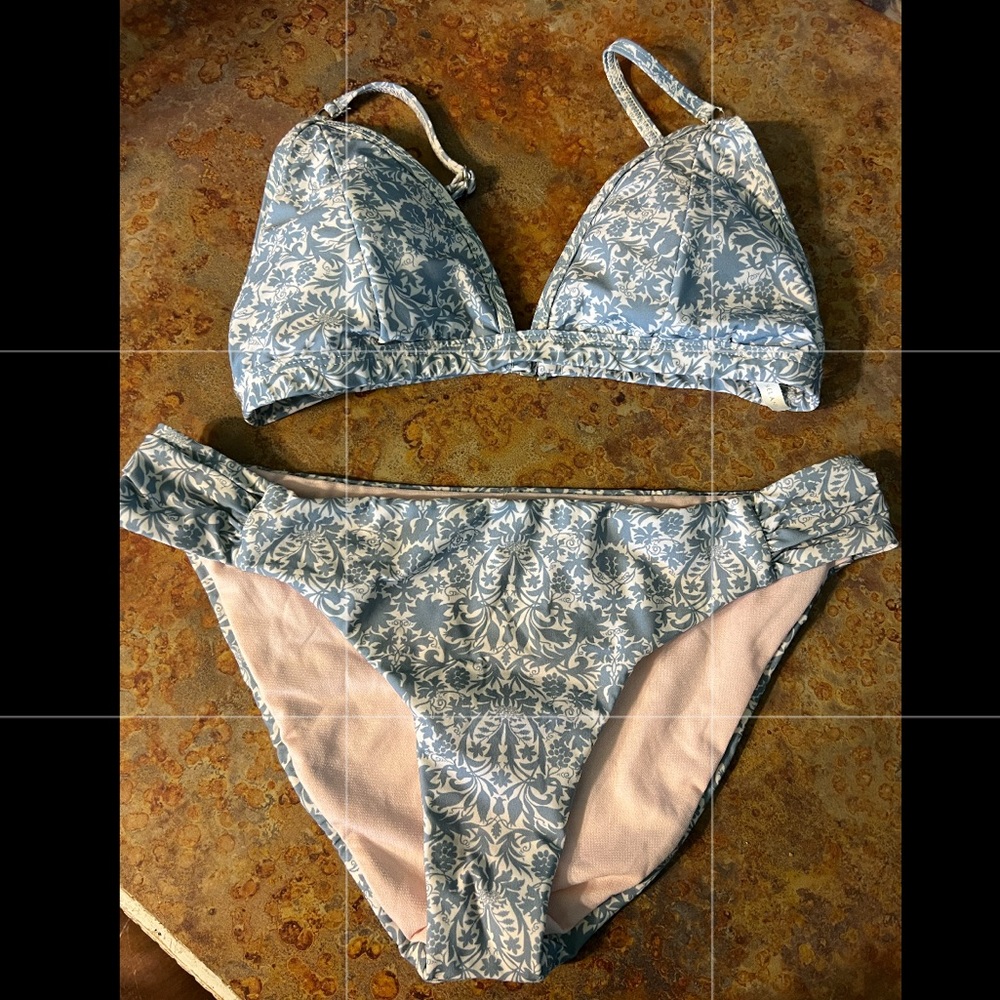 Antonio Melani bikini: worn once; size 8; perfect condition